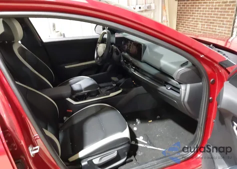 2025 Kia K4 Gt-Line z USA, uszkodzony, nr VIN 3KPFW4DE7SE140644